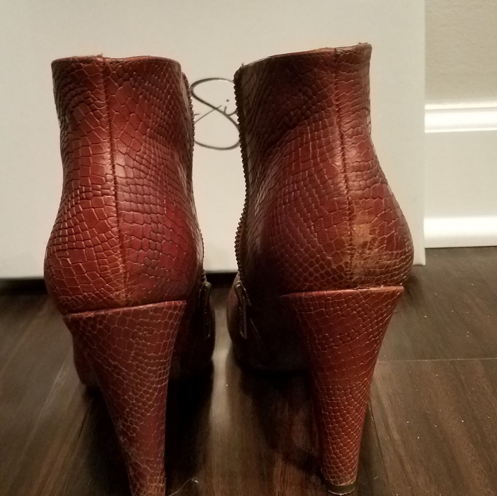 Bootie - Picture 3 of 3